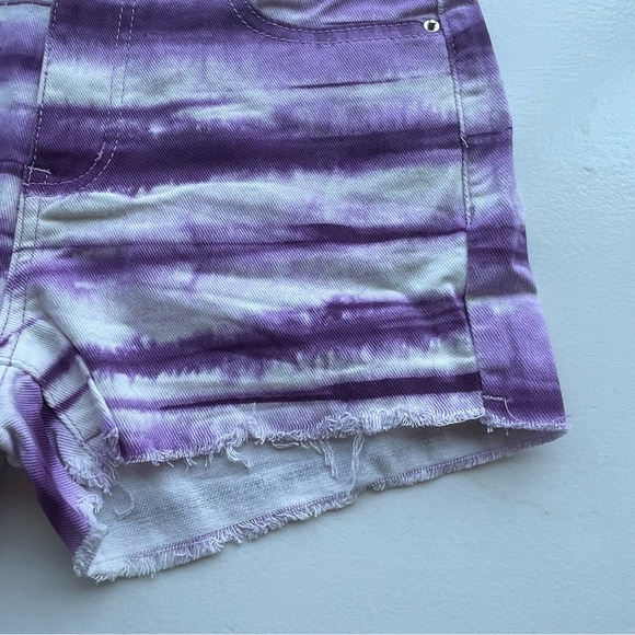 Purple & white tie dye raw hem high waist jean shorts - Picture 6 of 11